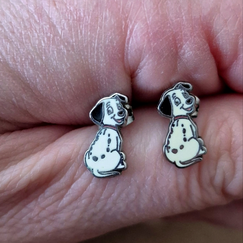 Disney 101 Dalmatians Puppy Earrings